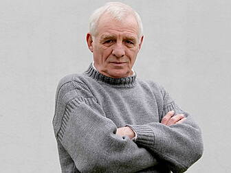 Dunphy and Sadlier exchange bl...